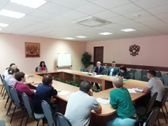 В Коминтерновском районе продолжается работа с обращениями граждан