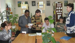 Круглый стол «Толерантность - это гармония в многообразии» проведен в библиотеке № 4 им.Е.А.Исаева