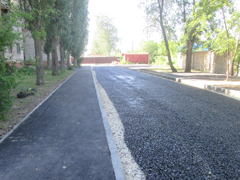 В Железнодорожном районе продолжается ремонт дворовых территорий