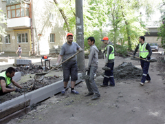 В Ленинском районе приступили к ремонту дворовых территорий