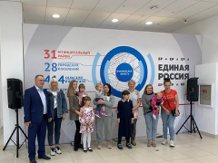 Члены Общественной палаты городского округа город Воронеж продолжают принимать участие в акции «Собери ребенка в школу»