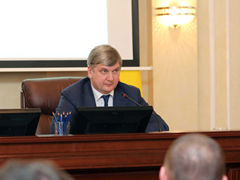 Александр Гусев провёл планёрное совещание