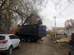 В районах Воронежа продолжаются работы по благоустройству