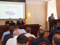 Александр Гусев провел планерное совещание