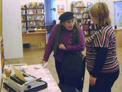 Друг семьи детского писателя Владимира Добрякова посетила библиотеку №37, носящую имя писателя