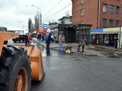 В Ленинском районе приступили к комплексному благоустройству высокотехнологичной остановки