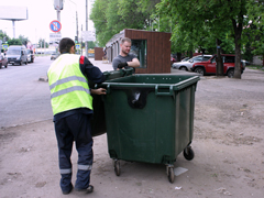 В Ленинском районе продолжают модернизировать места сбора отходов