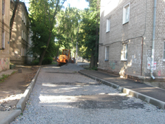 В Левобережном районе активно продолжаются работы по благоустройству территории