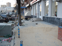 В Центральном районе продолжаются работы по благоустройству улично-дорожной сети