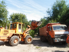 В Коминтерновском районе ликвидируют стихийные свалки мусора