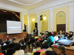 В Левобережном районе продолжается конкурс детского творчества «Я – гражданин России!»