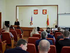 В Ленинском районе рассмотрели результаты работы с обращениями граждан