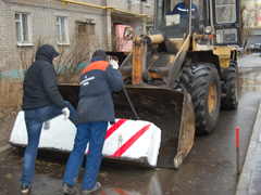 В Железнодорожном районе ликвидировали бетонные блоки, мешающие проезду спецтехники