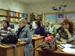 13.11.2012 года на базе МБОУ СОШ № 72 состоялся семинар-совещание с социальными педагогами общеобразовательных учреждений района по теме «Роль социального педагога в реализации ФГОС» 13.11.2012 года на базе МБОУ СОШ № 72 состоялся семинар-совещание с социальными педагогами общеобразовательных учреждений района по теме «Роль социального педагога в реализации ФГОС»