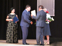 В Левобережном районе прошел праздничный концерт ко Дню социального работника 