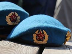 Юных воронежцев приглашают принять участие в онлайн–игре «Голубые береты» Юных воронежцев приглашают принять участие в онлайн–игре «Голубые береты»