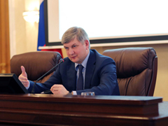 Александр Гусев провёл планёрное совещание