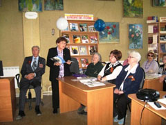 Поэтический вечер «Песни, как память о войне» прошел в библиотеке №27