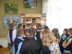 Час истории «Бессмертен тот, кто Отечество спас» проведен для школьников СОШ №72 в библиотеке №27
