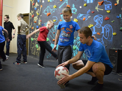В Центральном районе для подростков прошел мастер-класс по футбольному фристайлу