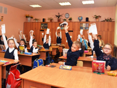 Праздник «Разноцветные книги Маршака» провели библиотекари библиотеки №42 в Лицее №2