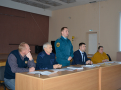 В Центральном районе прошло совещание с руководителями ТОС по вопросам обеспечения мер пожарной безопасности в зимний период В Центральном районе прошло совещание с руководителями ТОС по вопросам обеспечения мер пожарной безопасности в зимний период