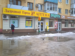 В Железнодорожном районе прошел рейд по контролю за очисткой территорий, прилегающих к торговым объектам