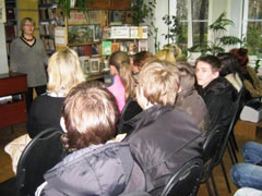 30 октября на пункте выдачи библиотеки семейного чтения №39 им.А.Н.Корольковой в МБУК «КДЦ» (бывший ДК «Шинник») состоялся час откровенного разговора «Не погибай по неведению» с учащимися 9 класса МБОУ СОШ № 79