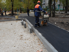 В Воронеже продолжается благоустройство дворовых территорий