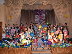 В Железнодорожном районе поздравили будущих первоклассников из многодетных семей