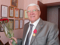 В Центральном районе с юбилеем поздравили председателя Совета ветеранов