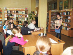 Урок – практикум «Поглядим в глаза друг другу» прошел для школьников в библиотеке №27