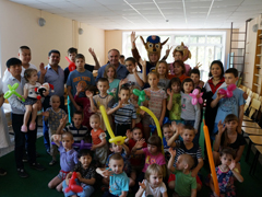 Городской координационный совет поздравил детей и подростков социального приюта с началом учебного года Городской координационный совет поздравил детей и подростков социального приюта с началом учебного года