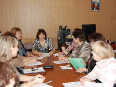 В Железнодорожном районе подвели итоги деятельности по профилактике социального сиротства в районе в 2014 году