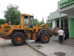В Левобережном районе продолжается работа по ликвидации несанкционированной торговли и демонтажу нестационарных торговых объектов