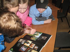 Уроки краеведения для школьников прошли в библиотеке №27