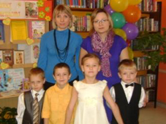 Городской конкурс чтецов «Маминых рук теплота» прошел в библиотеке №37 им.В.А. Добрякова